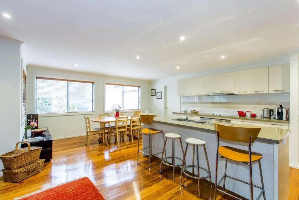 Surfside Getaway in Picturesque Inverloch