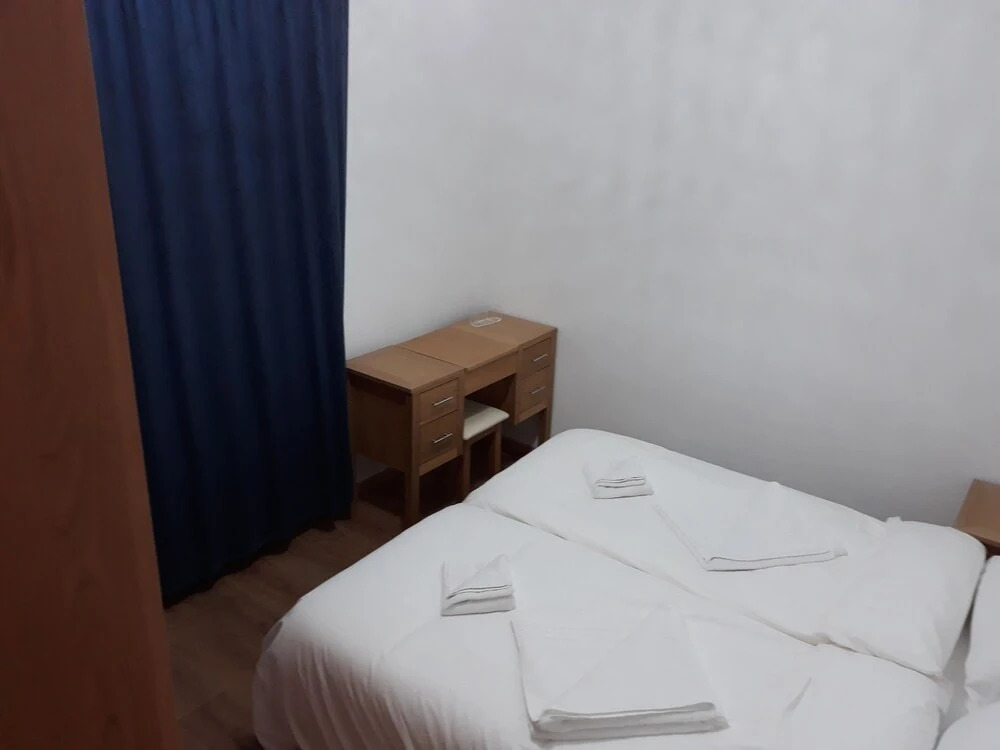Parvis de Saint Gilles Apartments (Peymans)
