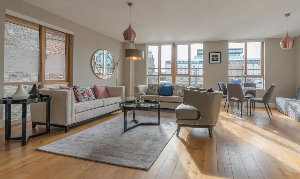 Grand Canal Dock by 5STARSTAY