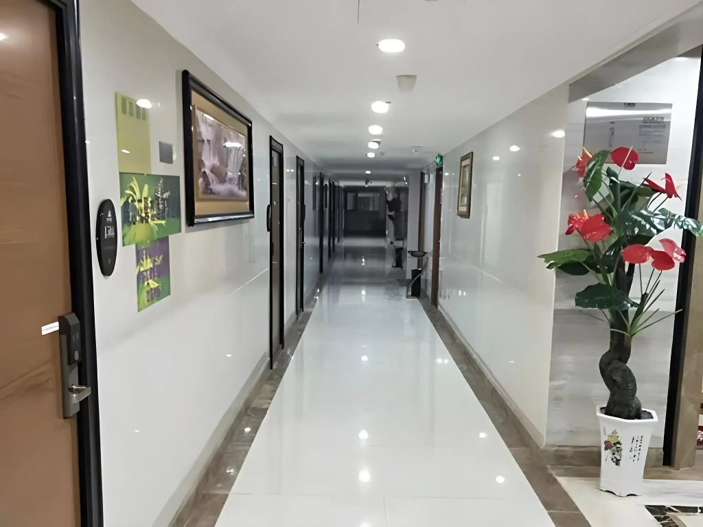 GreenTree Alliance Hotel Guiyang Huaguo Community Twin Towers Hotel