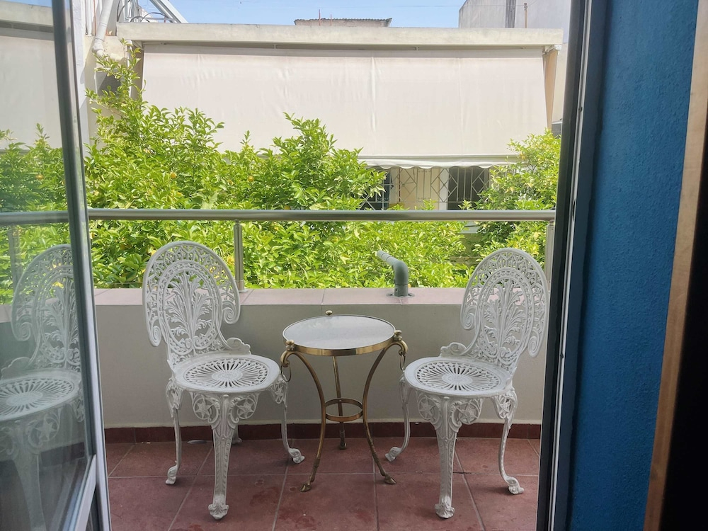 My Bouganvilla Home Acropolis View Stay in Tavros