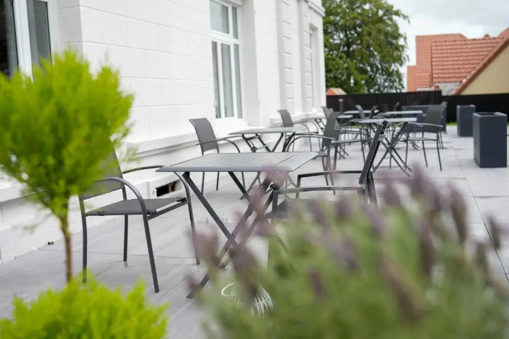 Hôtel Échappée en Baie - Chambres climatisées -Parking privé gratuit dont forfaits bornes électriques réservable
