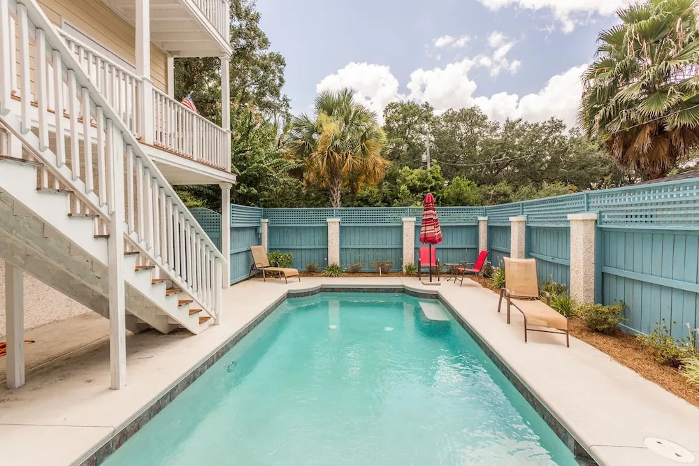 4318 6th Street by Hodnett Cooper
