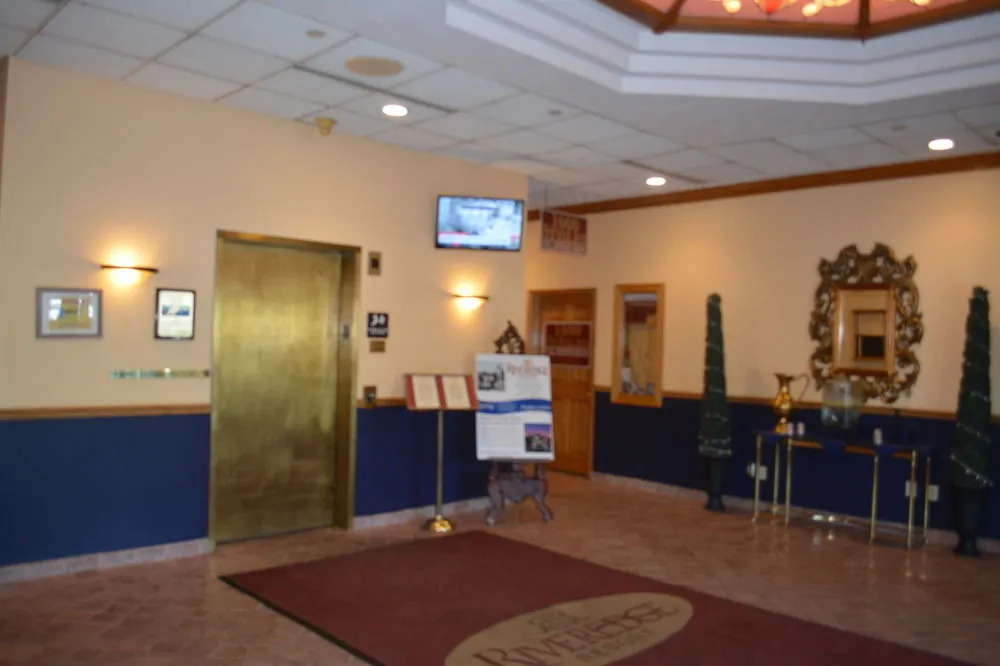 Riveredge Resort Hotel