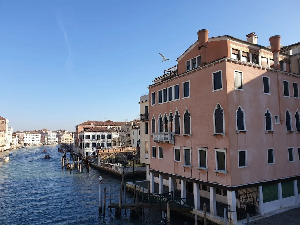 LHost in Venice