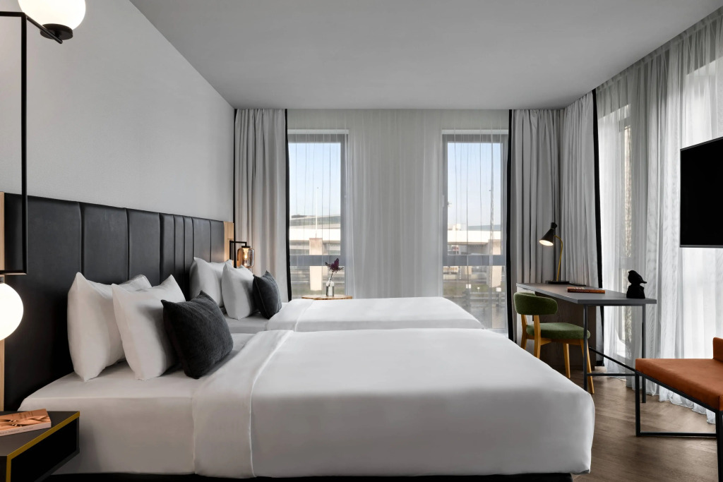 Renaissance Amsterdam Schiphol Airport Hotel