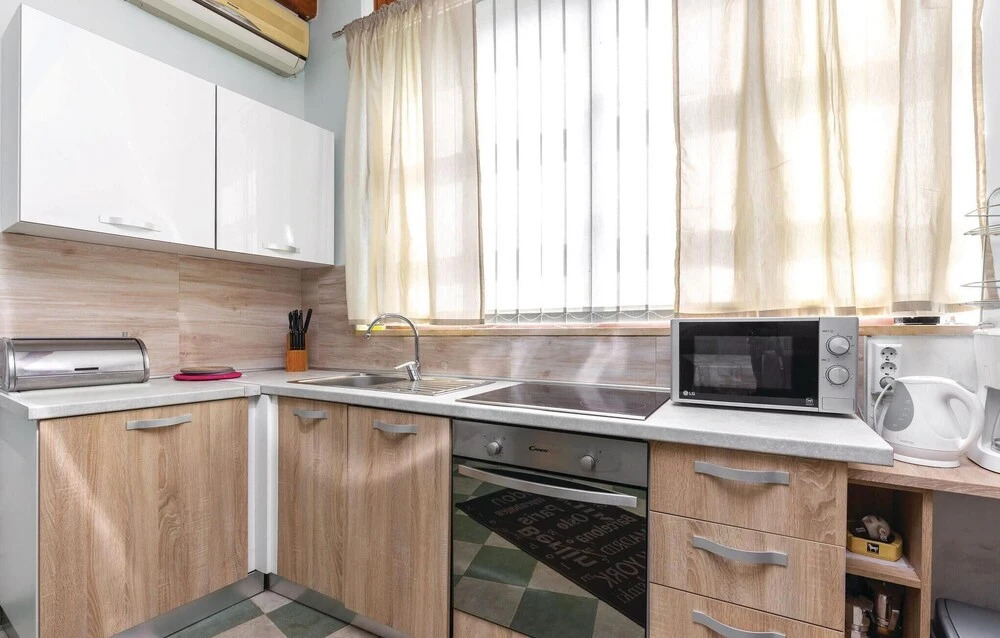 Nice Home in Kostrena With Wifi and 2 Bedrooms