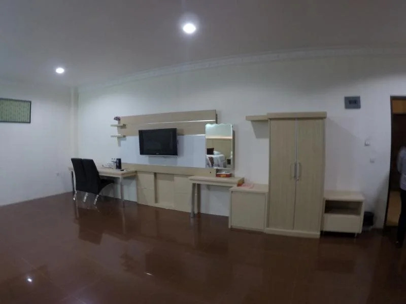 Je Meridien Hotel