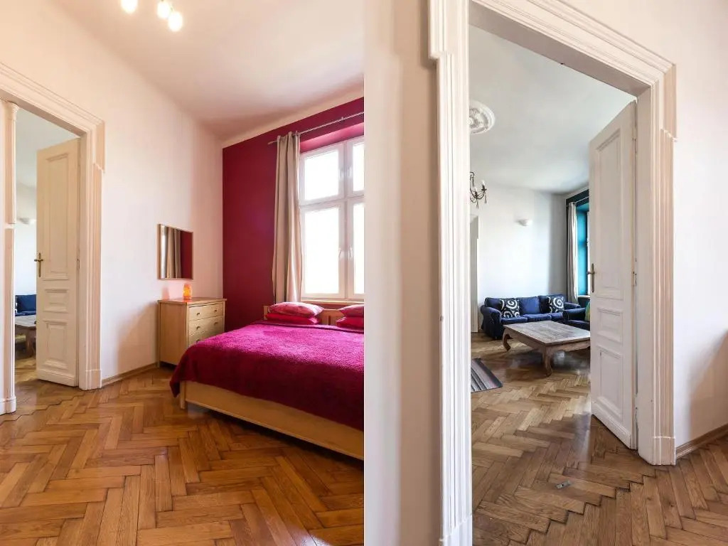 Stanislas Apartment