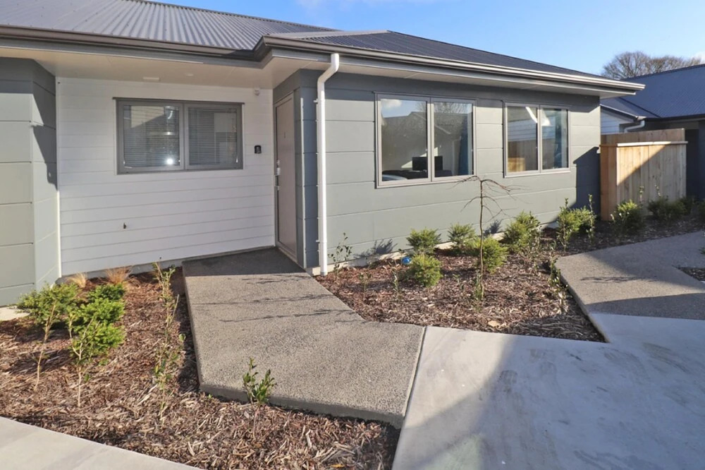 2 Brm Apartment 3 on Jones Crescent