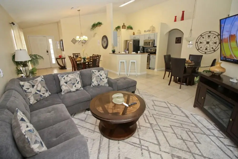 Gorgeous 4 Bed Home In Gated Community