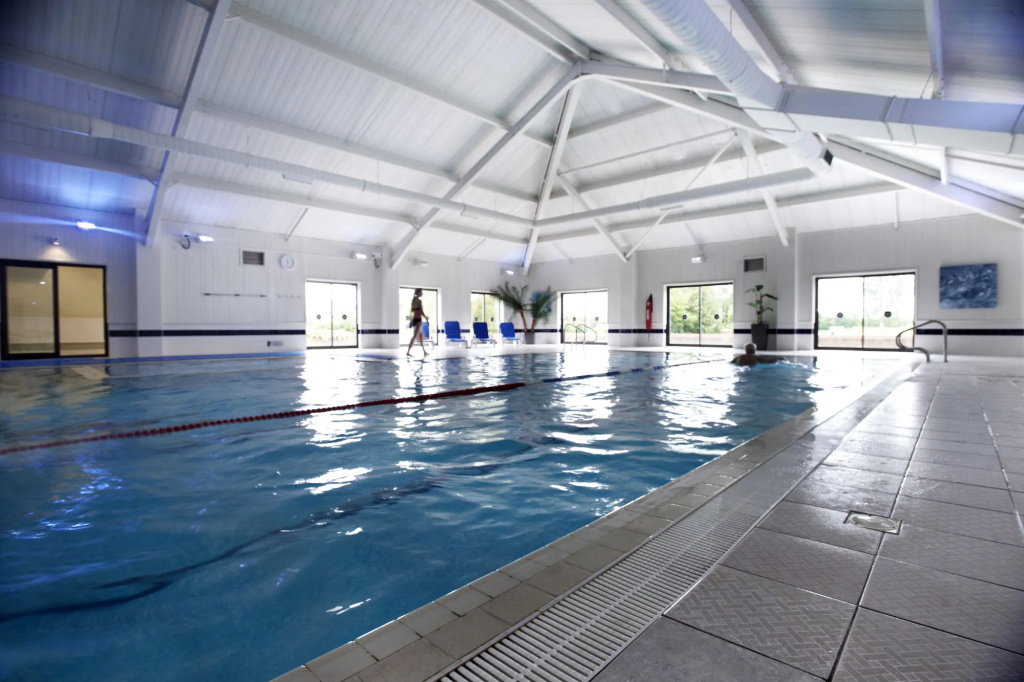 The Essex Golf & Country Club Hotel