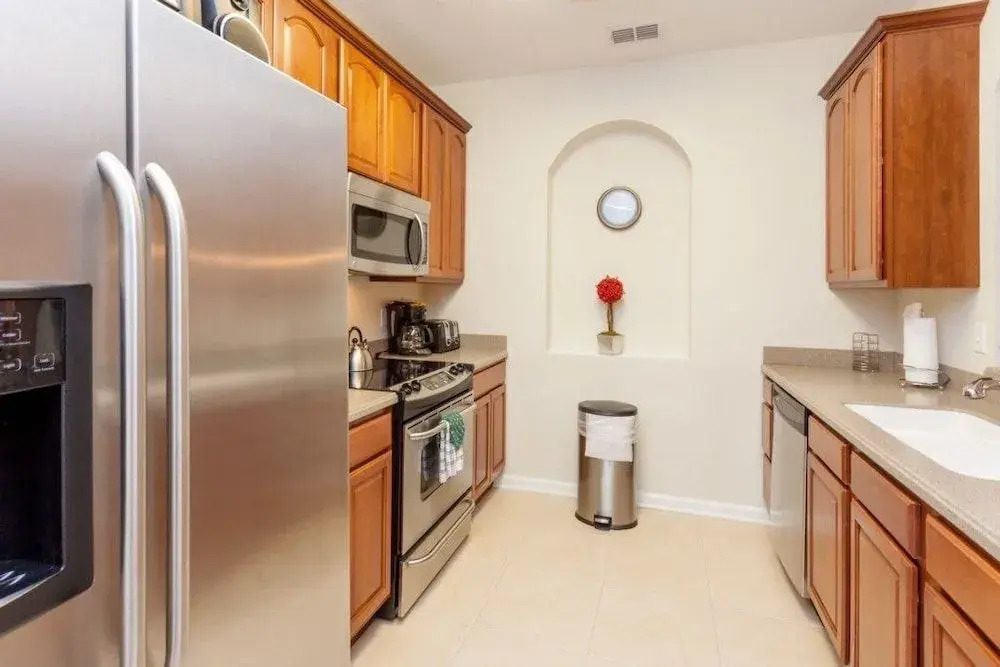 4114 Breakview Dr 307 2 Br condo by RedAwning