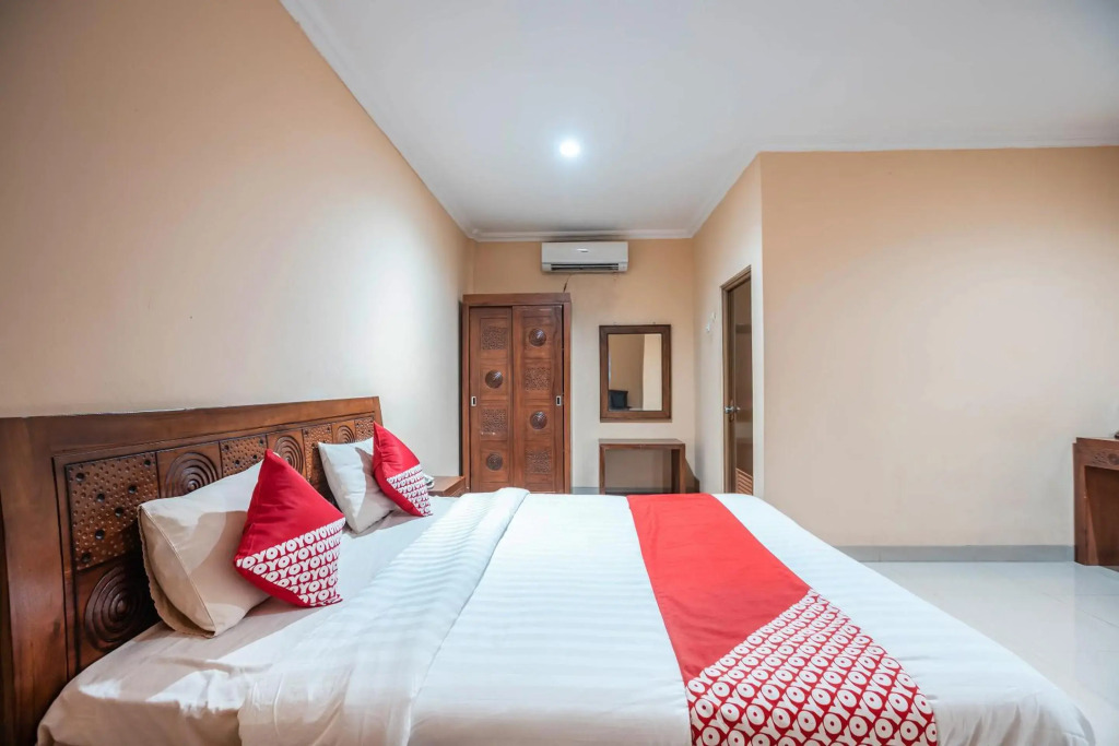 Super OYO 686 Bunga Karang Hotel