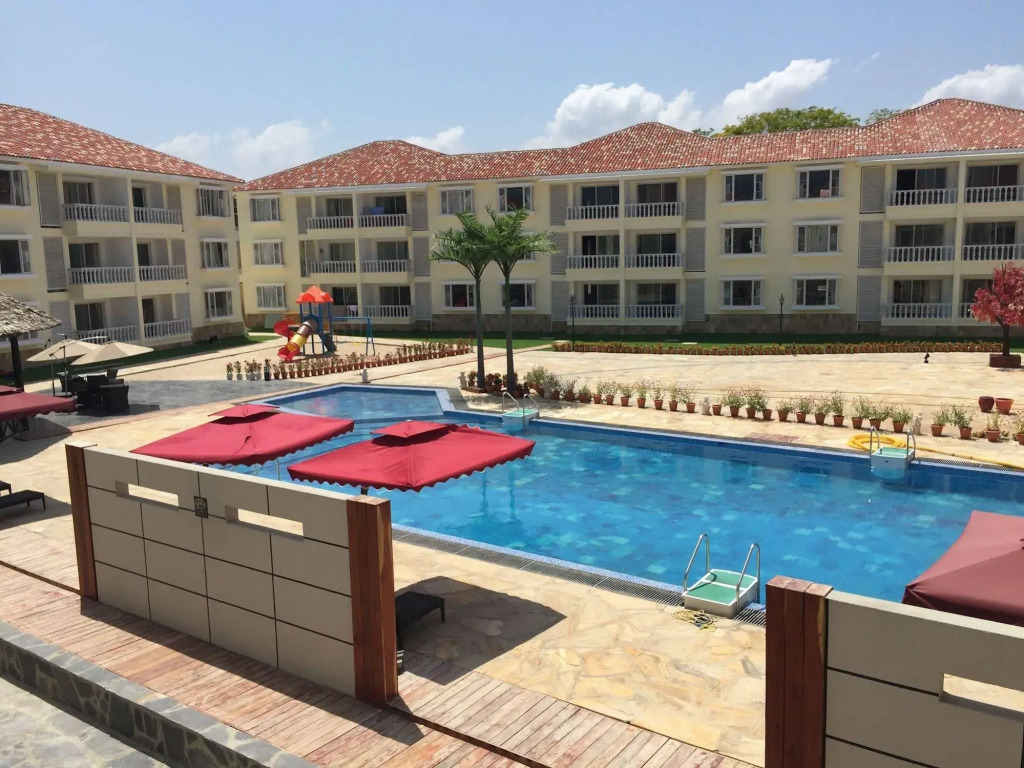 Dream Glory Hotel