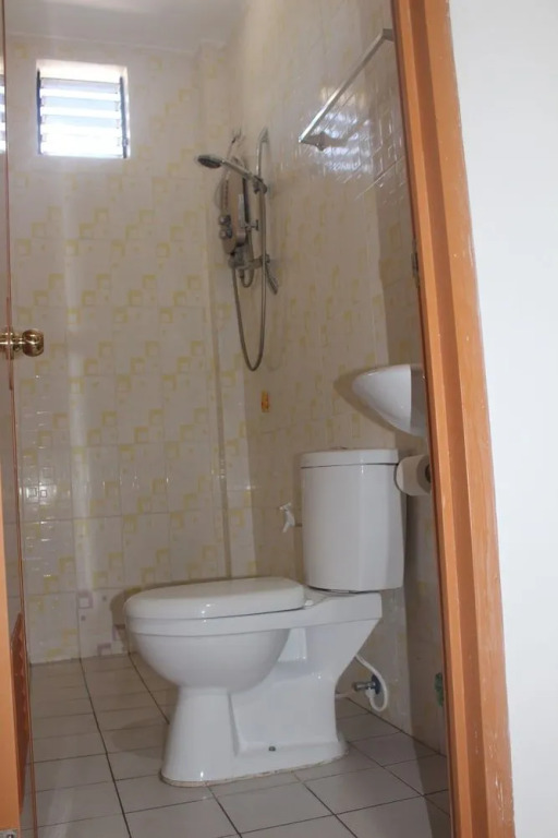 Junie Pension House