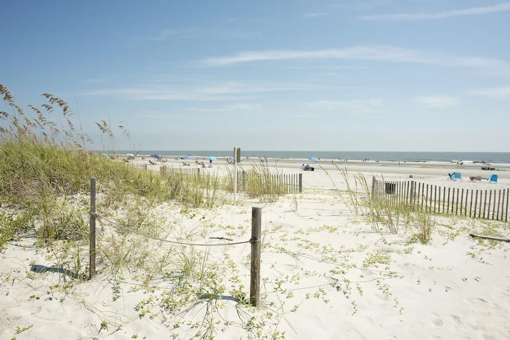 New Listing! Updated At Oceanfront Complex 2 Bedroom Condo