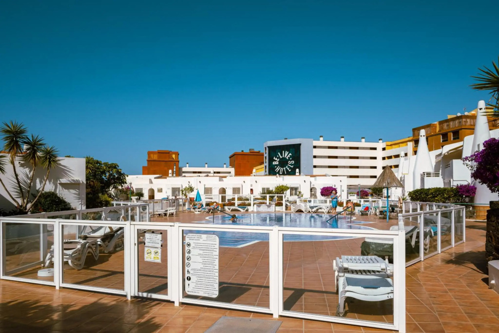 Las Carabelas 8, next to the Sea and all Amenities