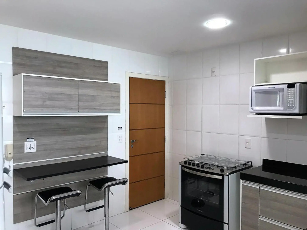 Cobertura Duplex em Condomínio de Alto Luxo - 402