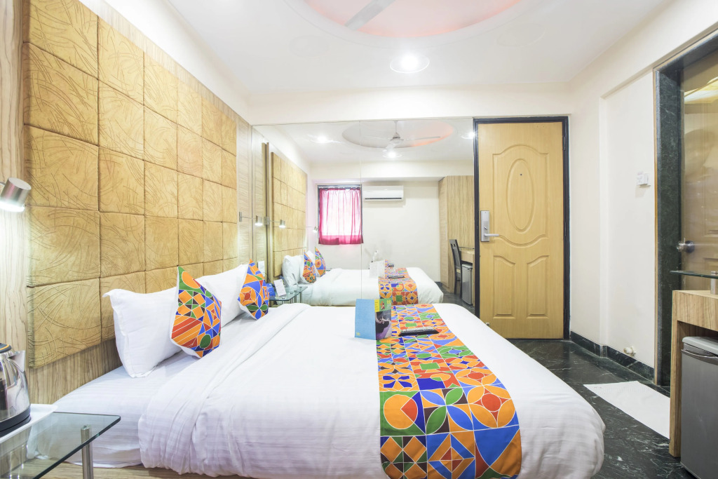 Fabhotel Sahar Garden