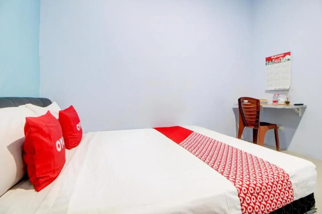 Hotel O Alun-Alun Purwokerto Near Gor Satria Purwokerto Formerly Guest House Blessing