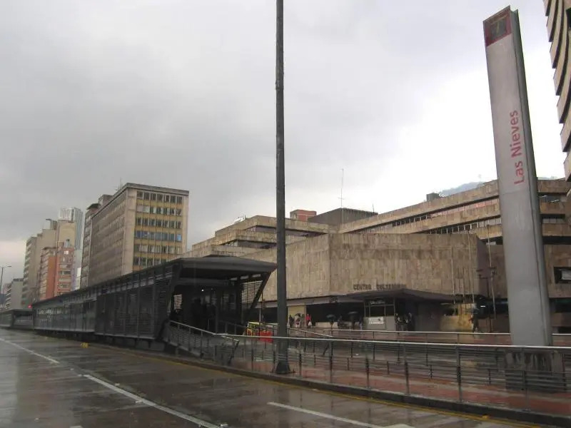 1083 Los Cerros de Bogotá