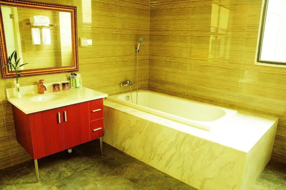 Dujiangyan Huaxi Hotel
