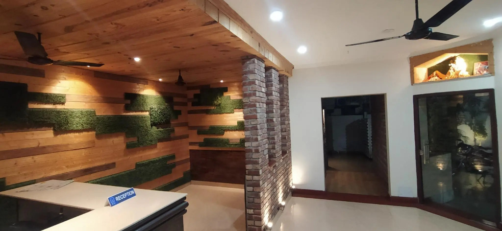 Hotel Samrat