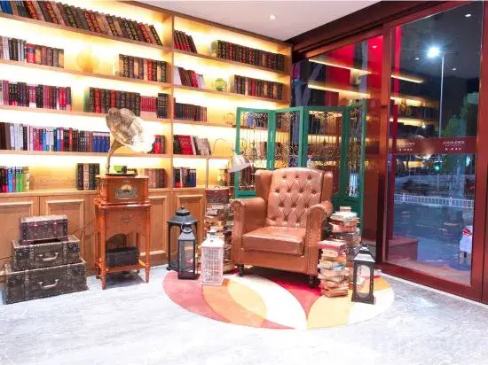 James Joyce Coffetel (Tianjin Baodi District Government Jingdong First Group Branch)
