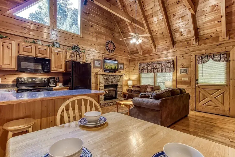 ER227 - Bearry Nice Great Location - Close To Town! 1 Bedroom Cabin by RedAwning