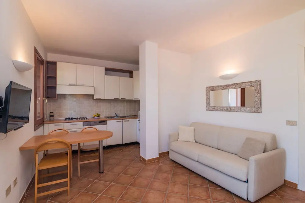Il Borgo 2/12 700m From The Beach
