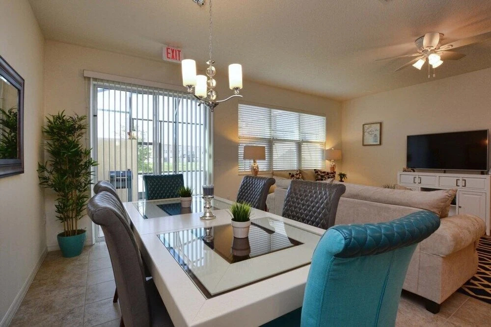 Compass Bay- 4 Bedroom Townhome- 1950cy Townhouse