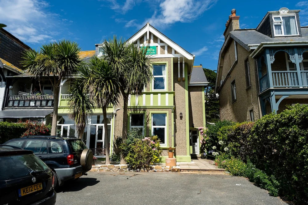 Avalon Guest House