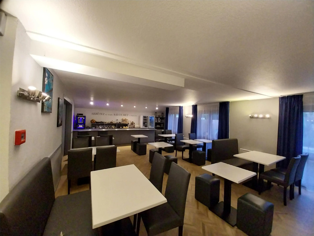 Kyriad Hôtel La Fleche