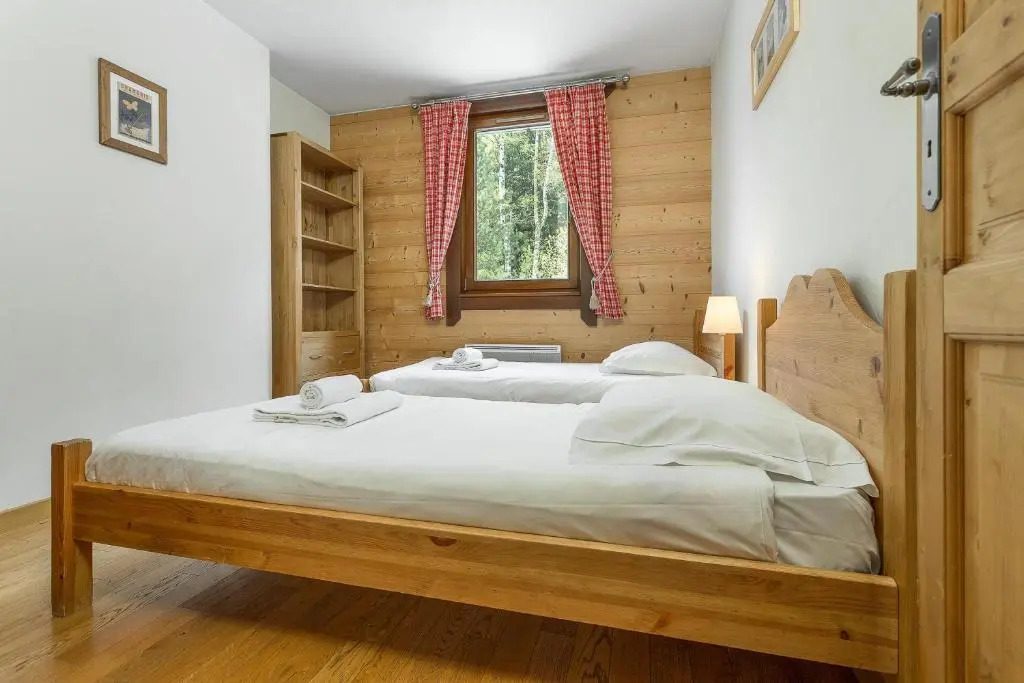 Apartment Staddon, Alpes Agency, Central Chamonix, Sleeps 4-6