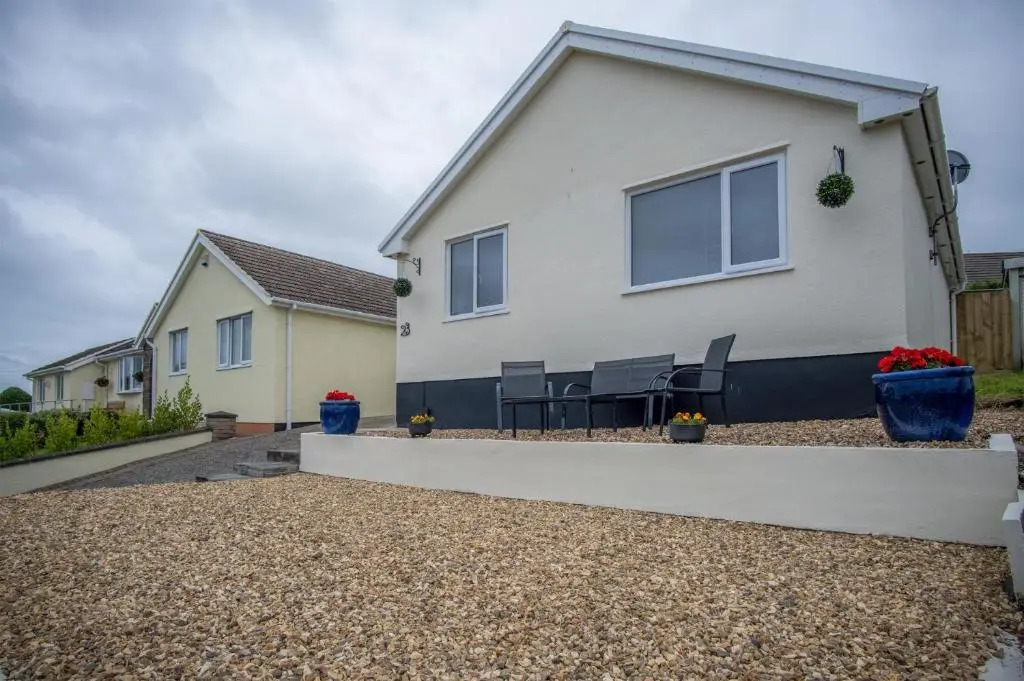 Seawinds - 2 Bedroom Bungalow - Pentlepoir