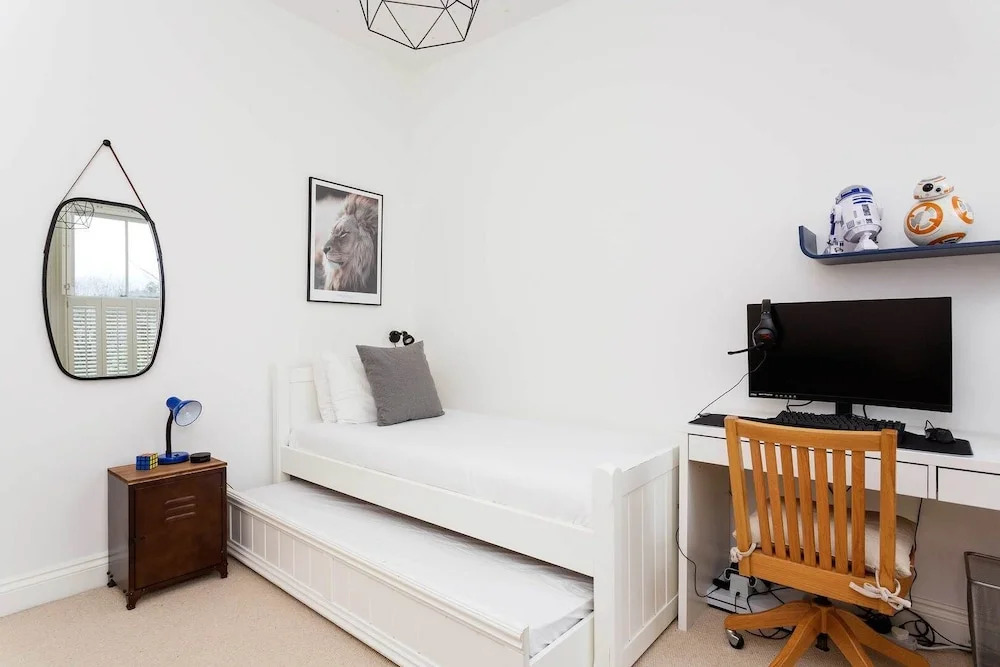 Clean Lines By Clapham Common