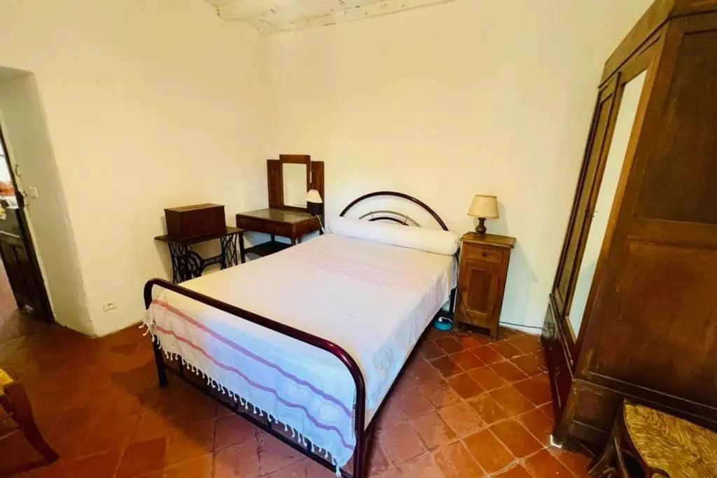 PAISIBLE HOLIDAYS for 4 Gîte 60 m with GARDEN !