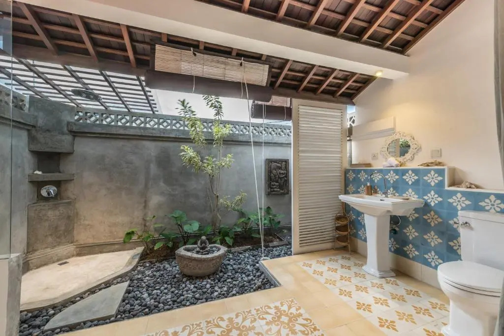 Sol Lila Bali