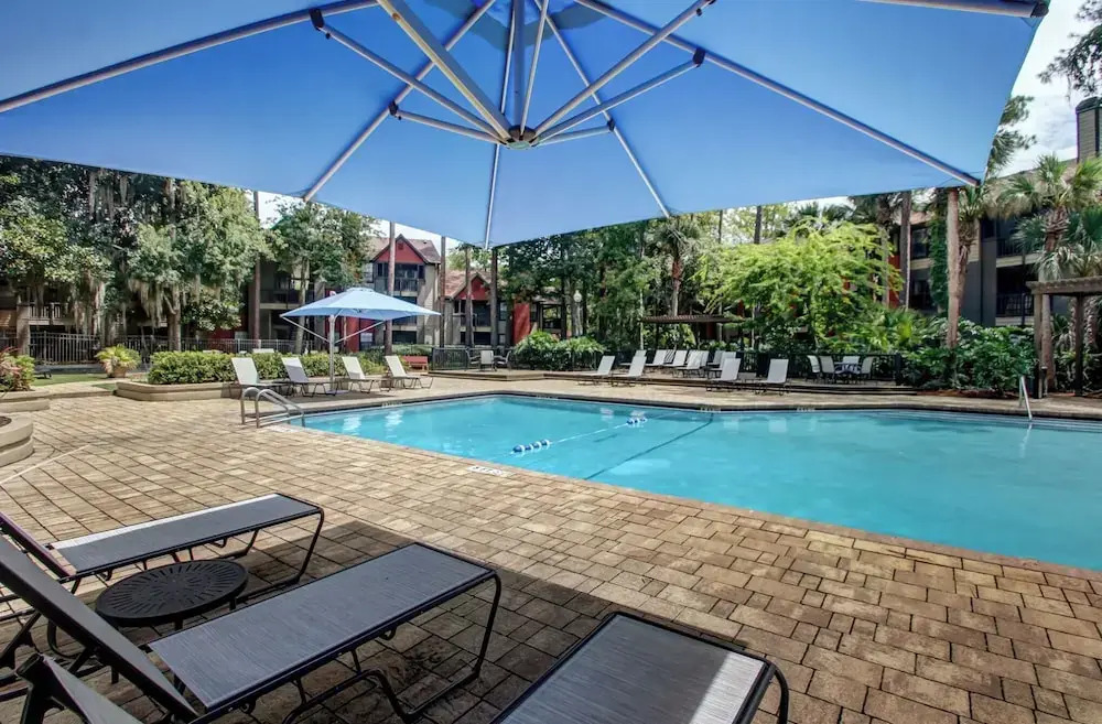 Landing Amazing 2BD Courtyard Gym
