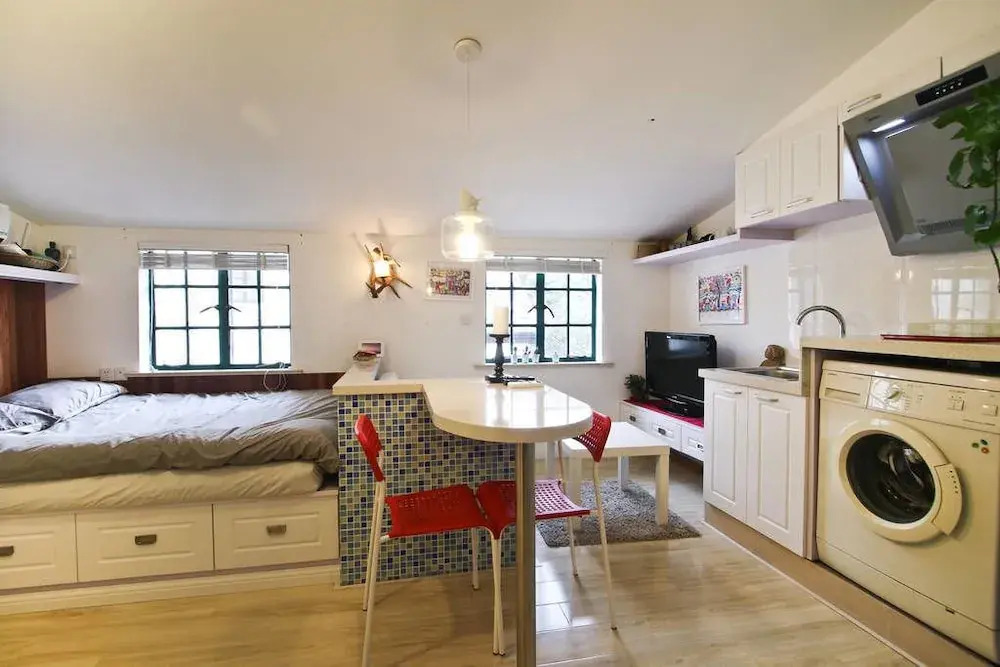 JY Distributed Theme Hotel Apartment