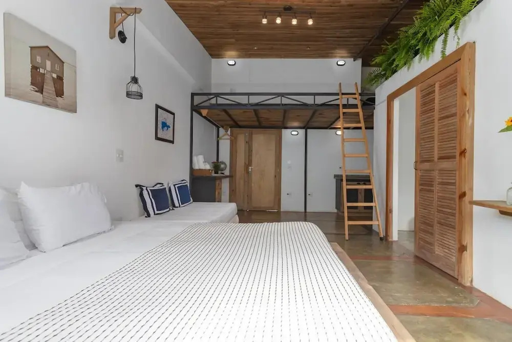 Ipanema Hills 7 Ensuites
