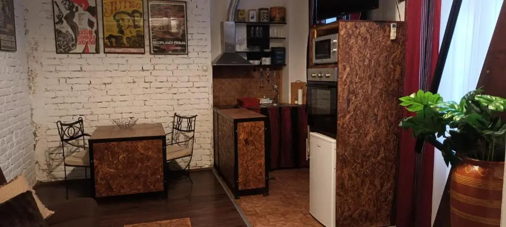 Authentic Belgrade Centre Hostel - Only Private Rooms