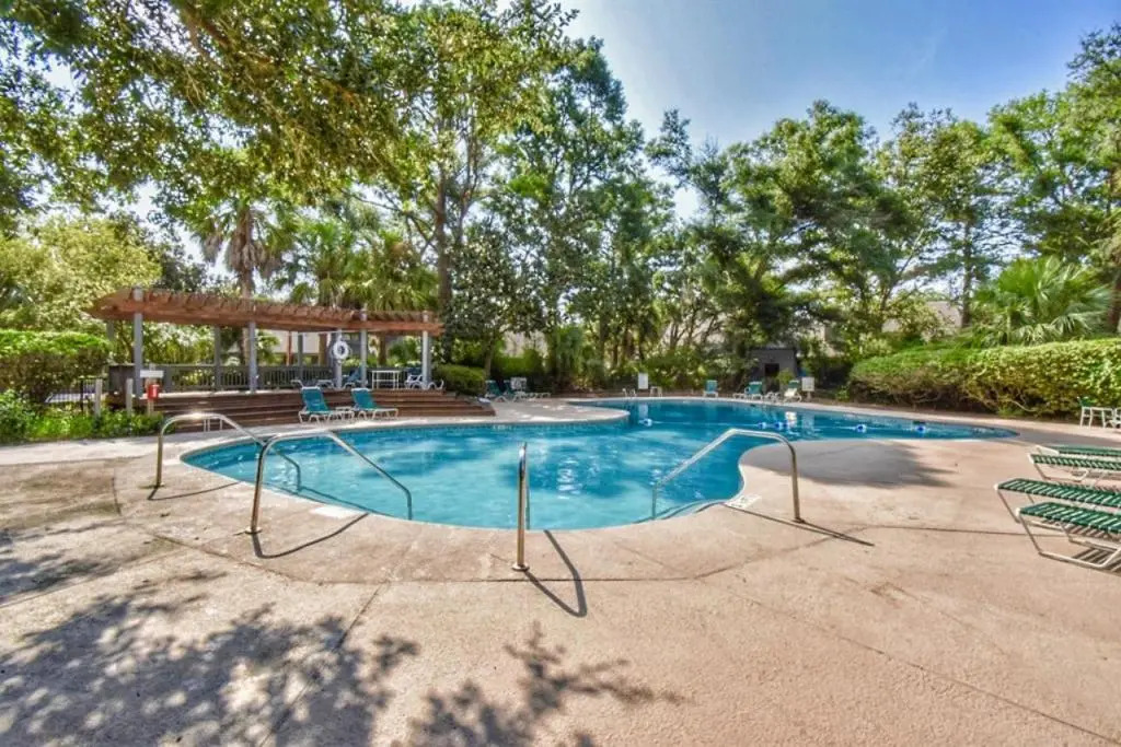 272 Turnberry Village