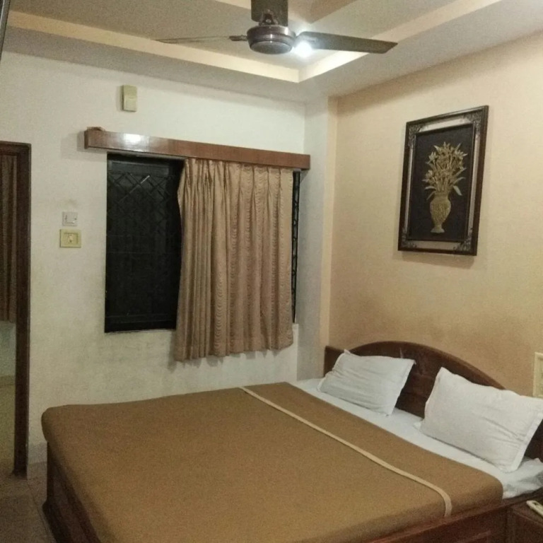 Hiriz Hotel Dollar