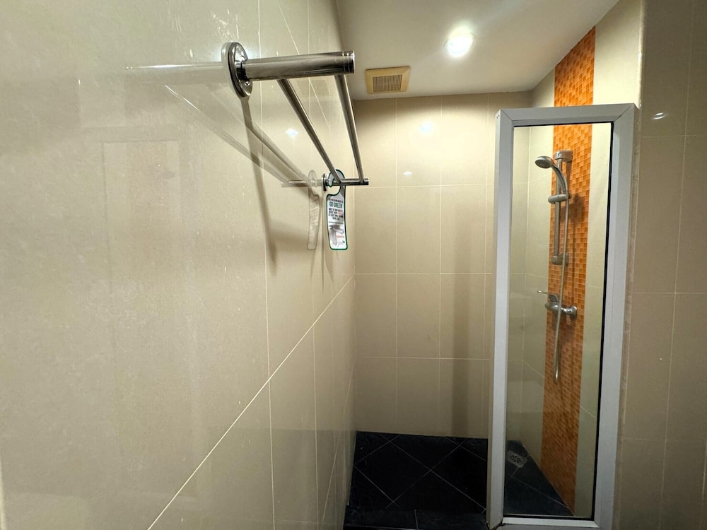 Pool-view Studio With Balcony - New Nordic VIP 4, Pratumnak