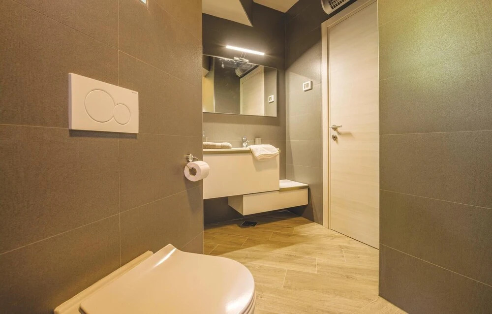 Nice Home in Pjescana Uvala With Wifi and 3 Bedrooms