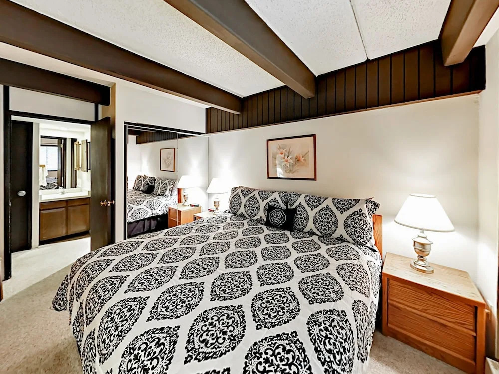 Vail  W/ Pool & Hot Tubs 1 Bedroom Condo