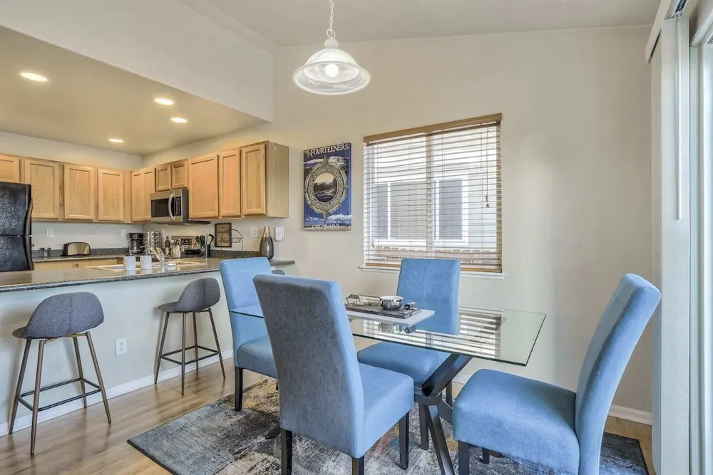 3BD Quiet Suburbs Restaurants & Parks
