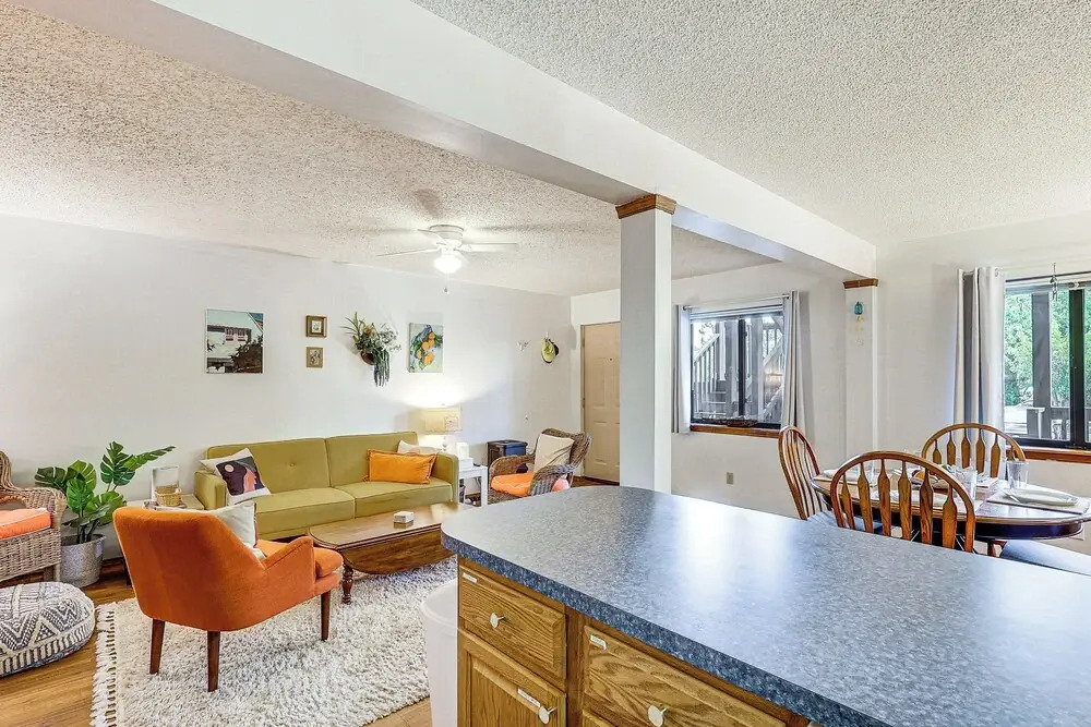 Unwind Poolside, Walk to Sand! Ocean City Condo